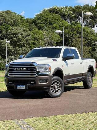 RAM 3500 6.7 I6 TURBO DIESEL LIMITED LONGHORN CD 4X4  AUTOMÁTICO